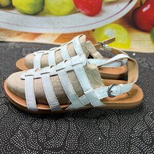 B.O.C. Born Concept Womens 8M White Gladiator Strappy Sandals Ankle Buckle